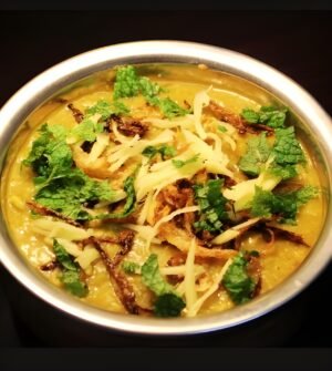 Special Chicken Haleem (মুরগির মাংসের শাহী হালিম)