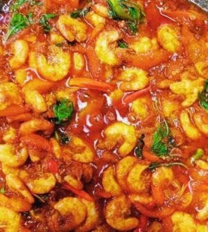 দেশি ছোট চিংড়ি মাছের ভুনা (Deshi Choto Chingri Macher Bhuna)